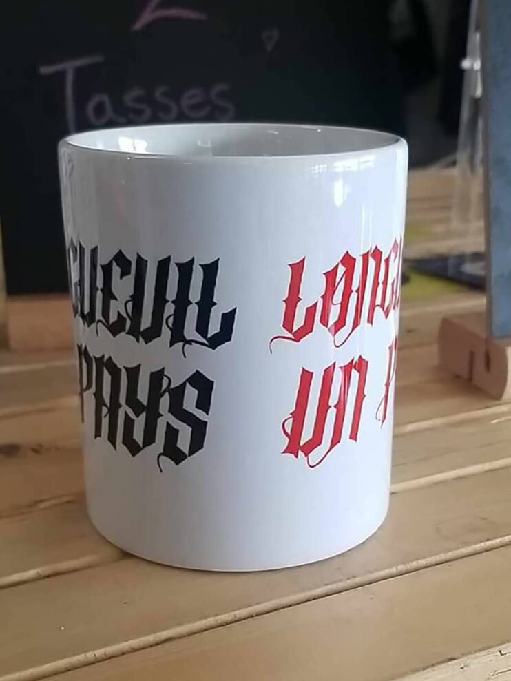 Tasse Longueuil un pays – Image 3