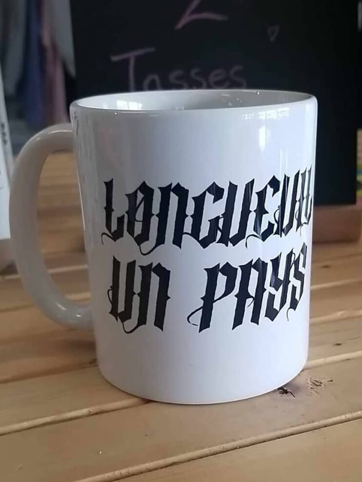 Tasse Longueuil un pays – Image 2