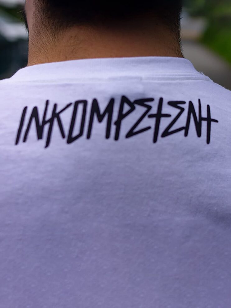 T-shirt Gauchiste de carnaval – Image 2