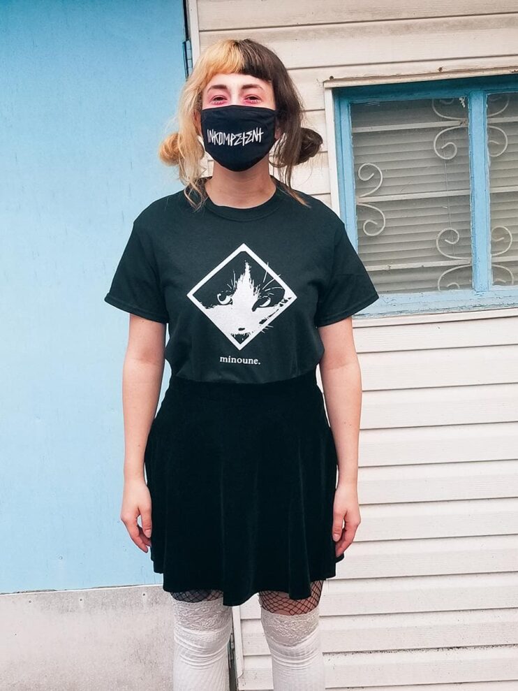 t-shirt minoune